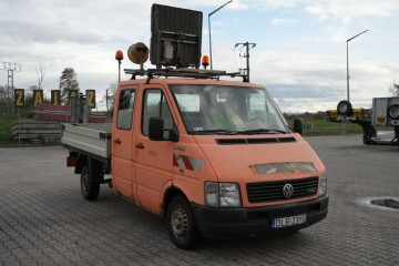 Volkswagen LT 28, hak+paka+strzałka na dachu