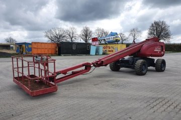 Podnośnik koszowy JLG 600 SJ